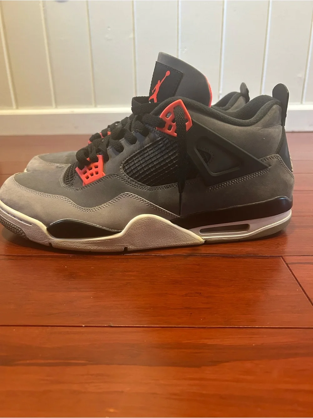 Jordan 4 Retro “Infrared”